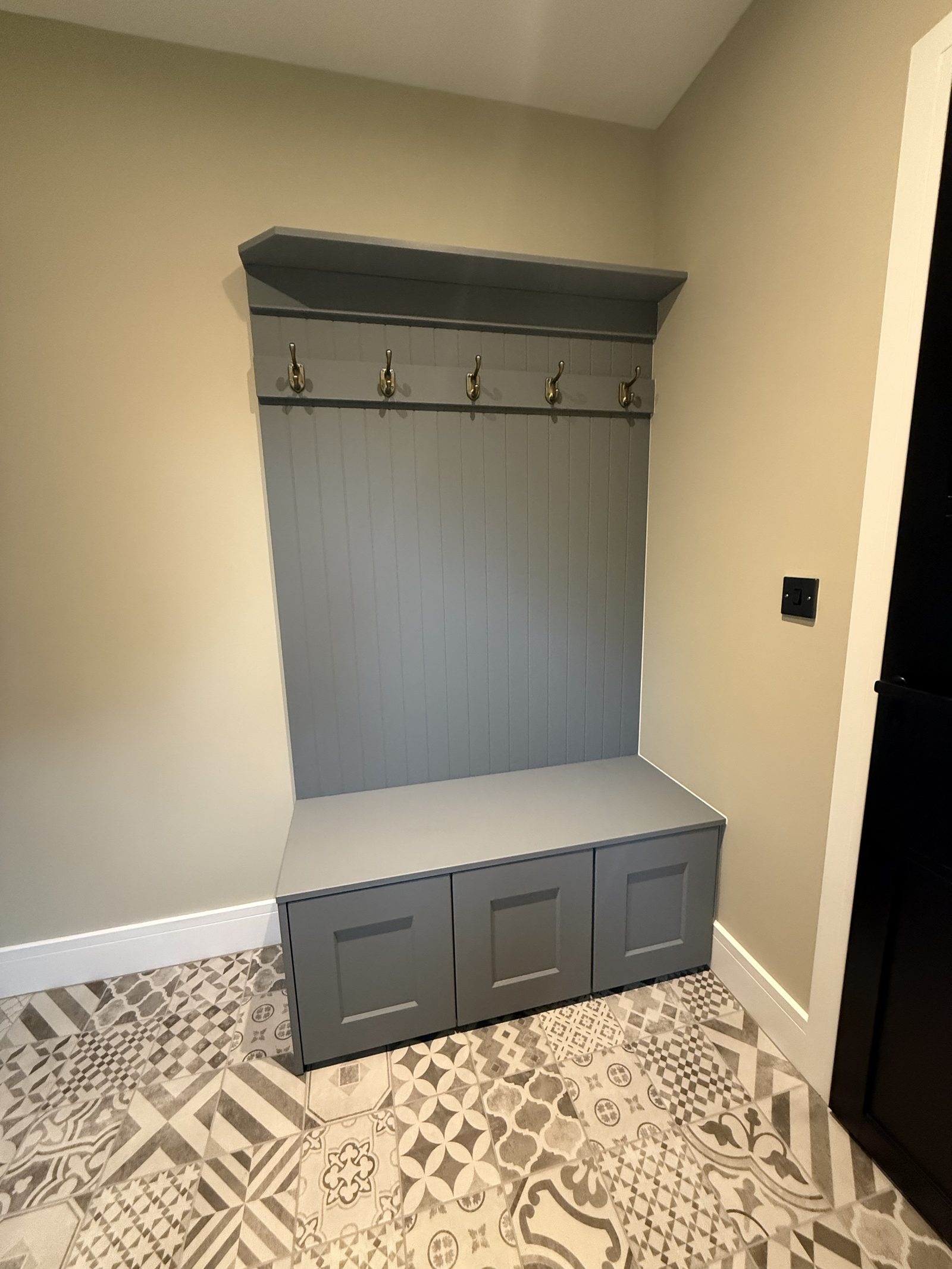 Hallway & Boot Room by Bespoke Installations